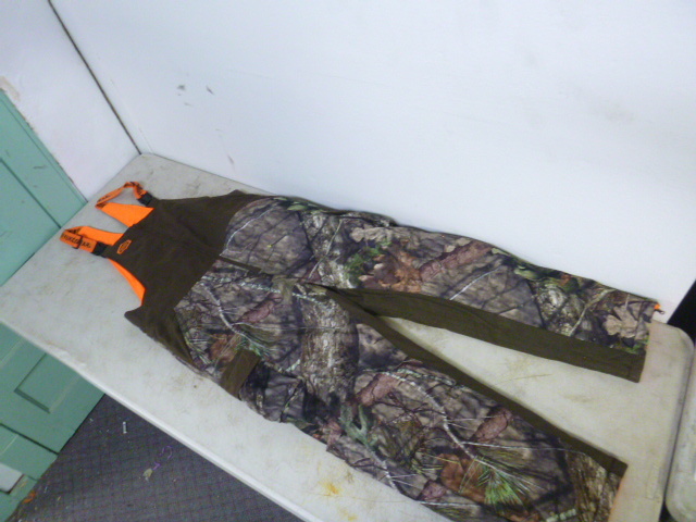 lot 243 image: Yukon Gear Reversible Insulated Bibs