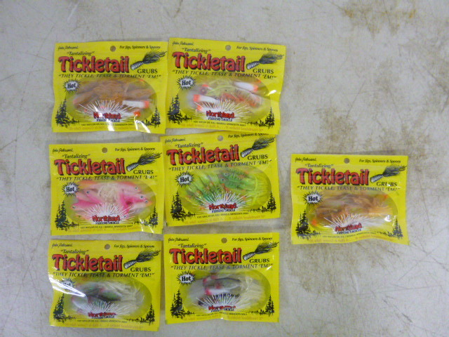 lot 304 image: 7 Packs of Northland Tickletail Grubs