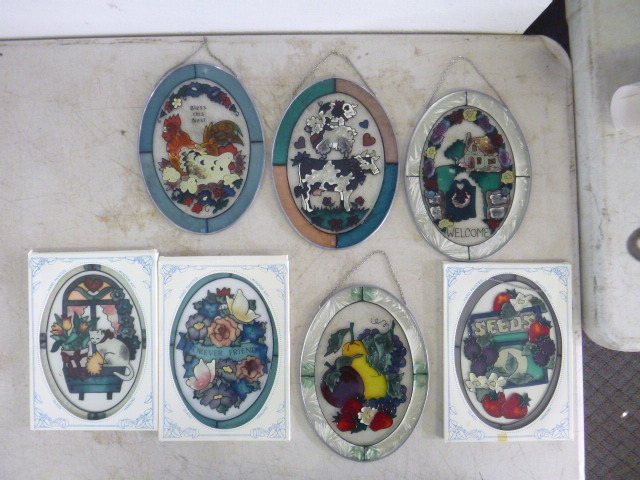 lot 316 image: 7 Decorative Hand Painted Glass Window Art