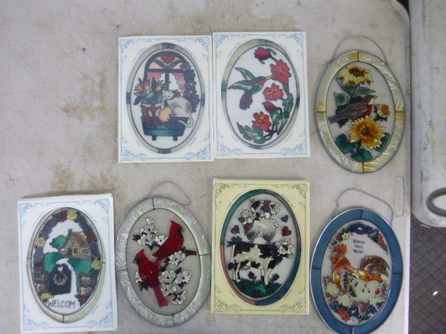 lot 317 image: 7 Decorative Hand Painted Glass Window Art