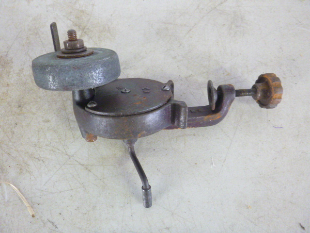 lot 339 image: Vintage Hand Grinder