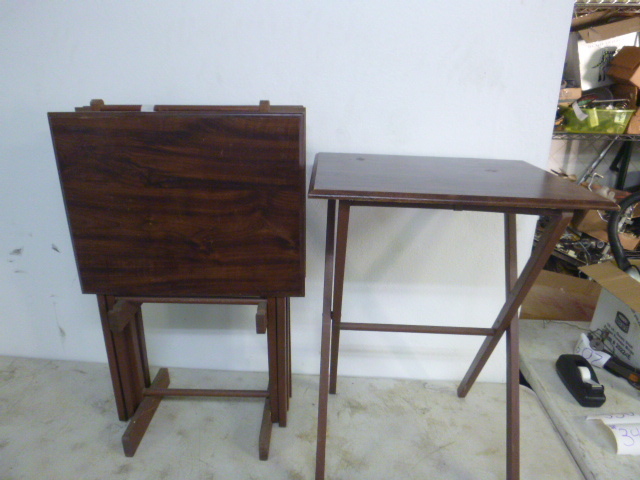 lot 349 image: 4 Wooden TV Trays