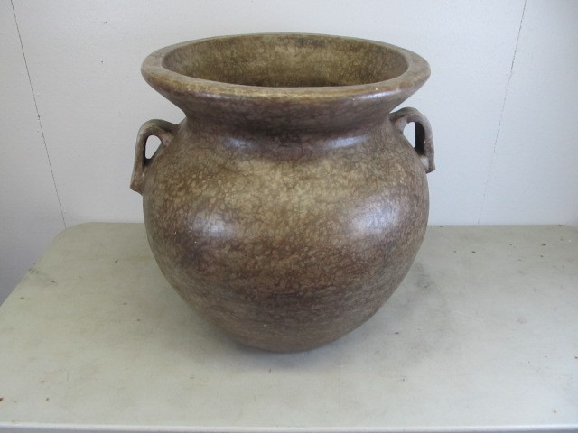lot 3 image: Large Handled Decor Pot by Montaage