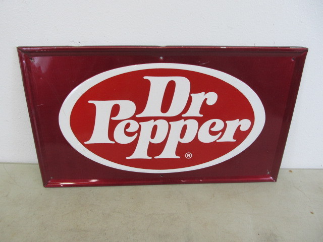 lot 12 image: Orig Vintage Dr. Pepper Metal Sign