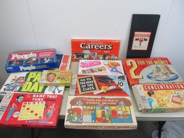 lot 24 image: Large lot of Vintage Board Games