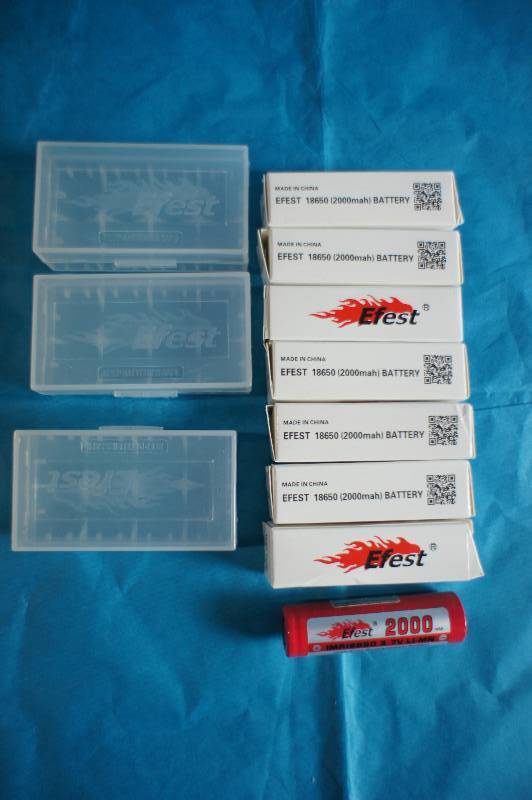 Lot of 7 - EFEST 18650 - 2000 MAH LI-MN BATTERIES AND 3 CASES - 7 batteries included - 3 CASES