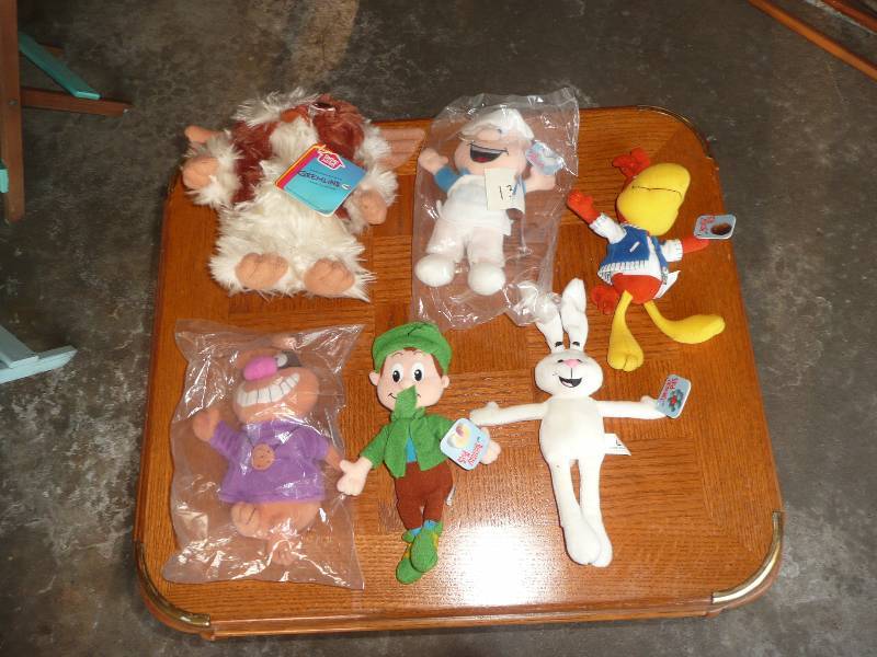 lot 44 image: Vintage DollStuffed Animal Group - See Pictures  Excellent Condition