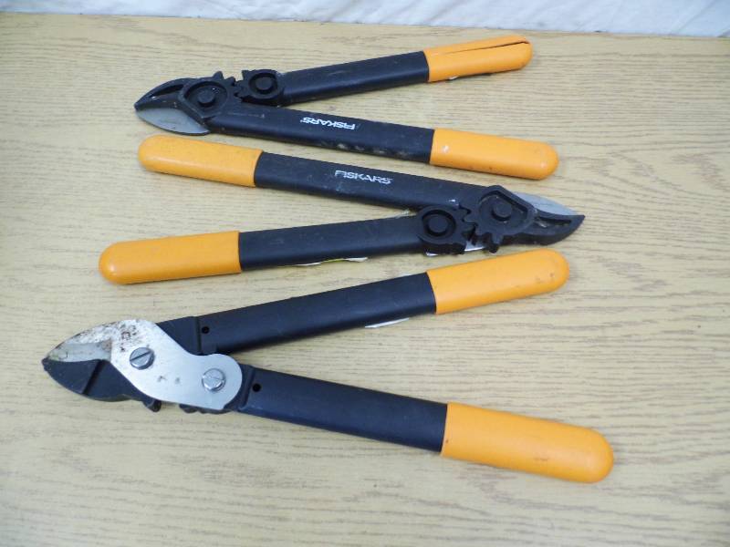 3 Piece Store Return Fiskars Garden Tool
