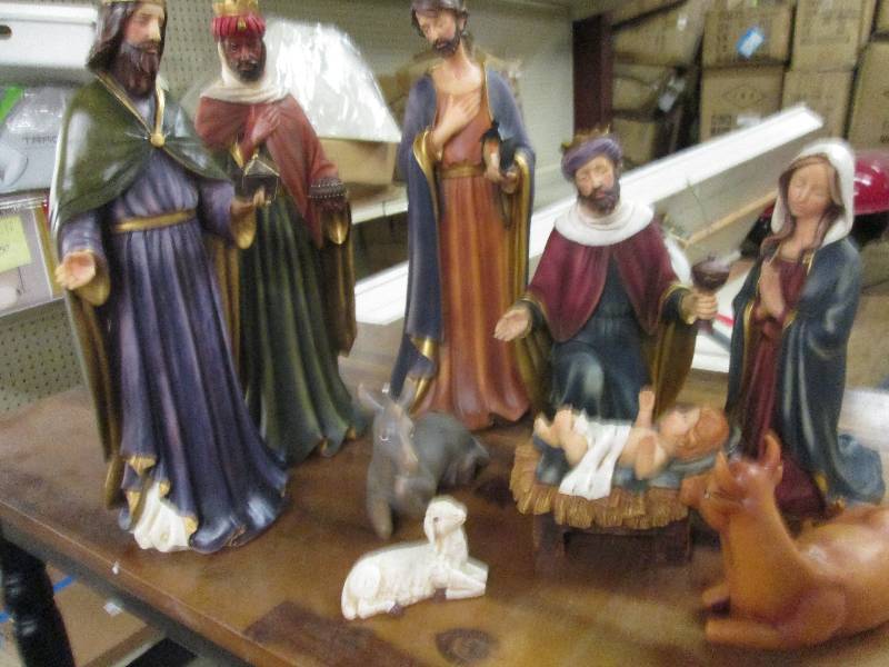 lot 305 image: nativity set ...