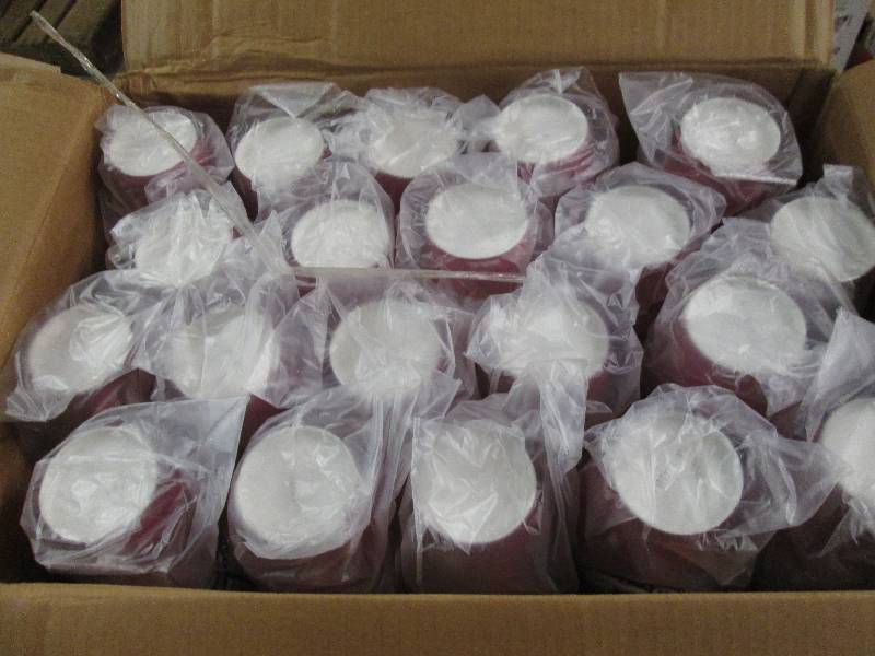 lot 32 image: 1 case of red solo 10oz hot drink c...