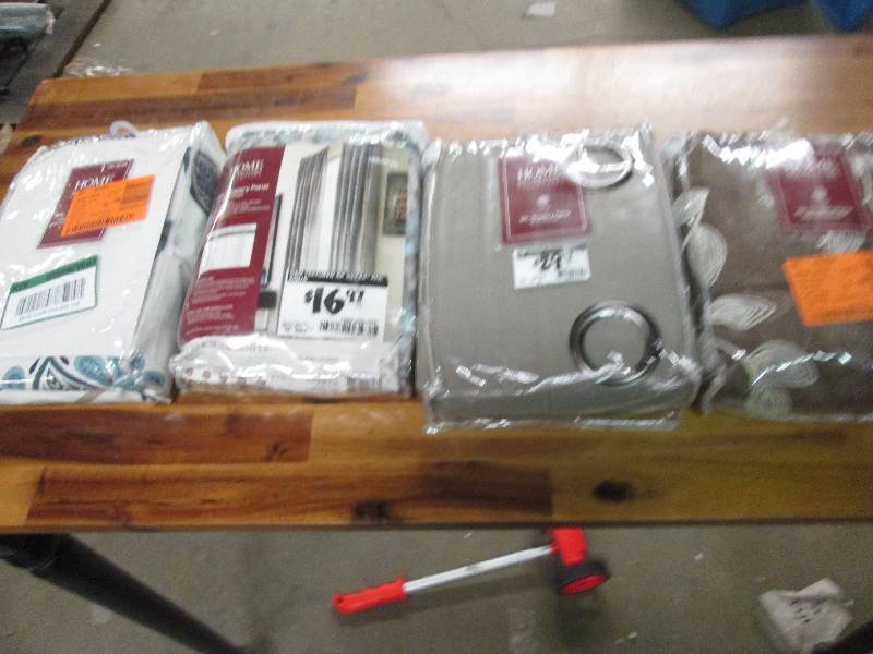 lot 358 image: 4 new home decorators 84 drapery p...