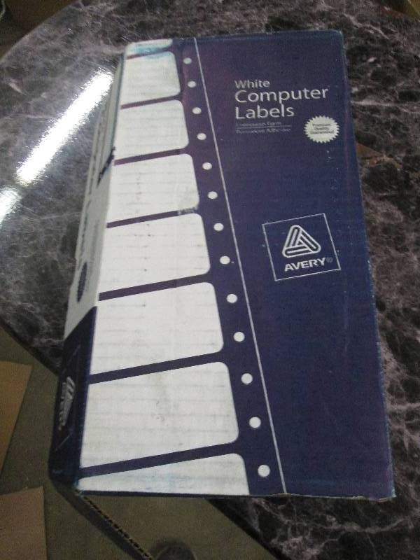 lot 119 image: 1 case of avery white computer labe...