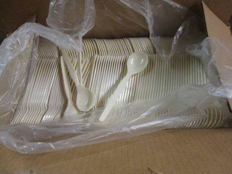 lot 123 image: 1 case of dixie 1000 heavy weight s...