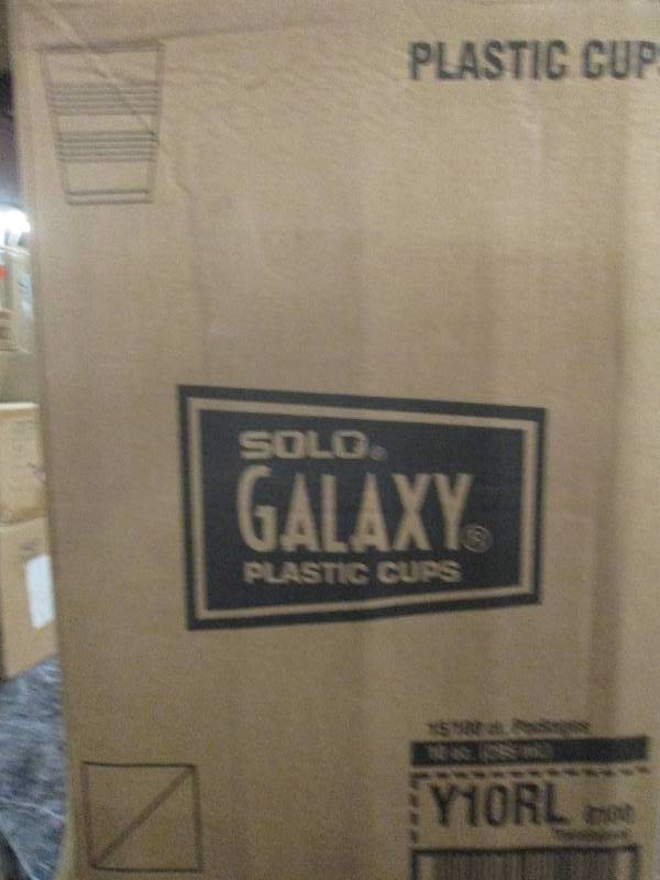 lot 150 image: 1 case solo galaxy plastic 10oz tra...