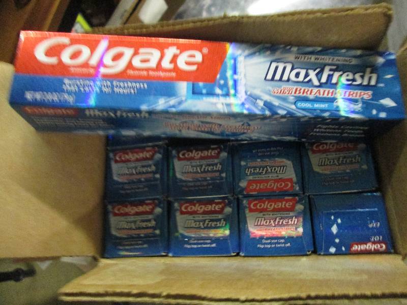 lot 156 image: 1 case of colgate anticavity fluori...