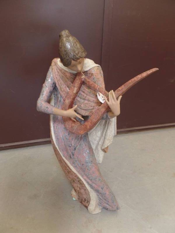 Lladro Statue