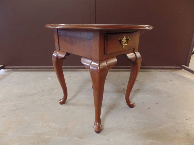 Accent Table