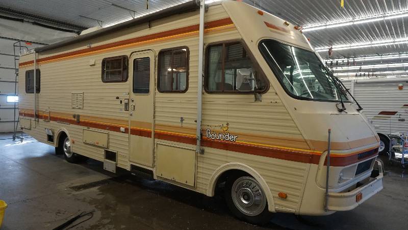 1988 Fleetwood Bounder 34 Class A Motorhome No Reserve March Rv