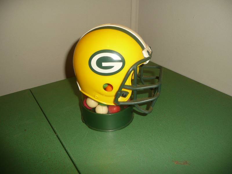 lot 36 image: Vintage Packers Gumball Helmet