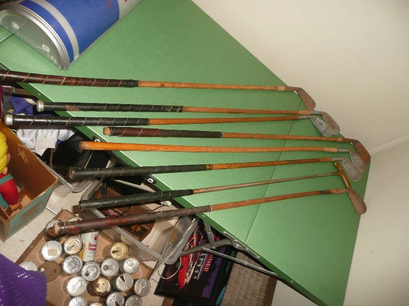 lot 40 image: Vintage WoodHickory Golf Clubs - Very Cool - See Pictures