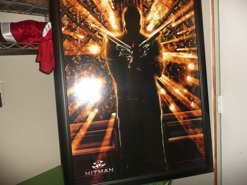 lot 43 image: Very Cool Hitman Movie Poster - Framed - Nice Piece