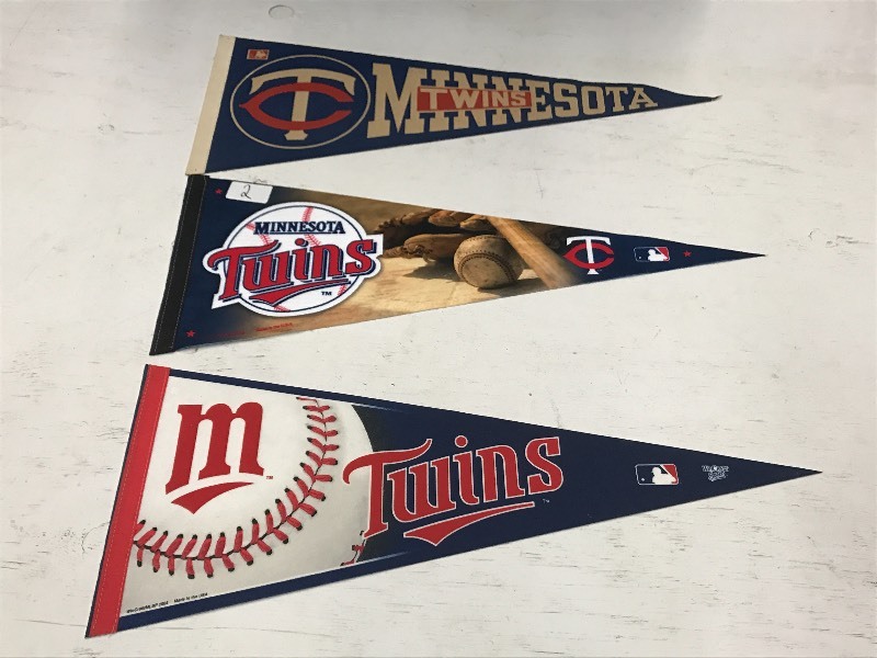 (3) MN Twins 30 Sports Banners ...