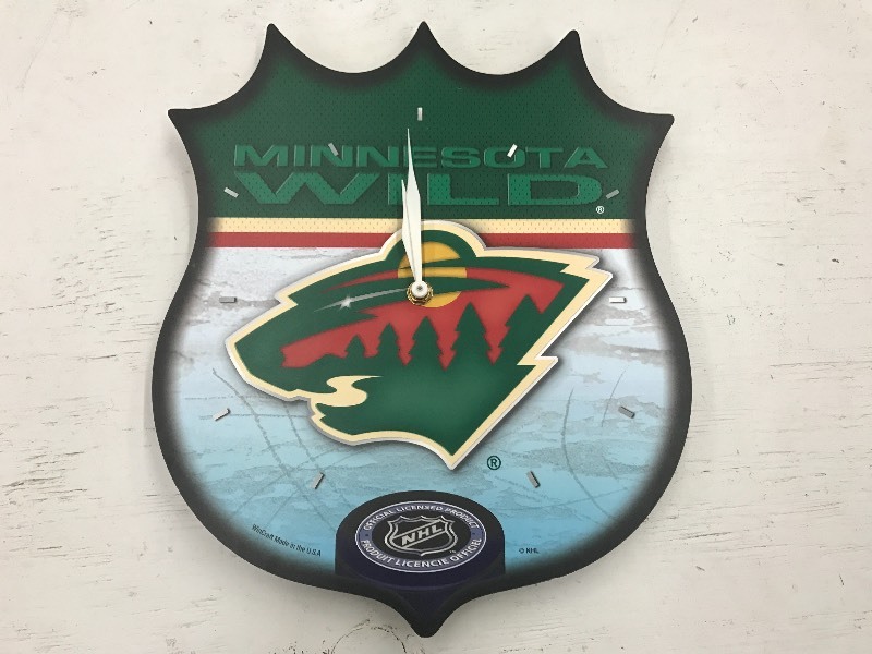 MN Wild 13x11 Wall Clock ...