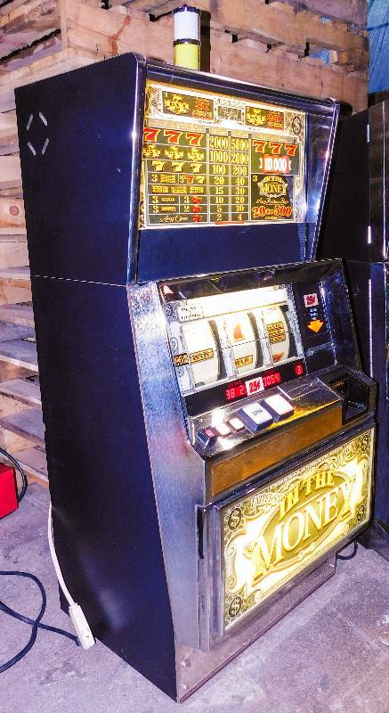 lot 1001 image: BALLY IN THE MONEY REEL SLOT MACHINE