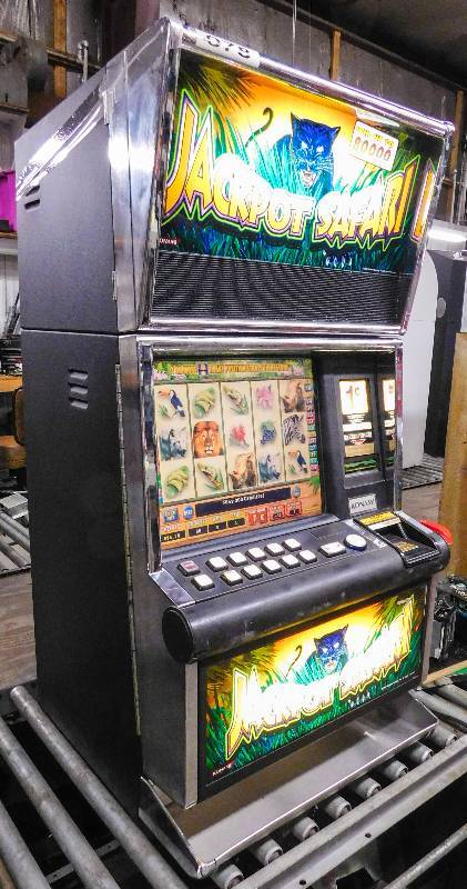 lot 1010 image: KONAMI JACKPOT SAFARI VIDEO SLOT MACHINE