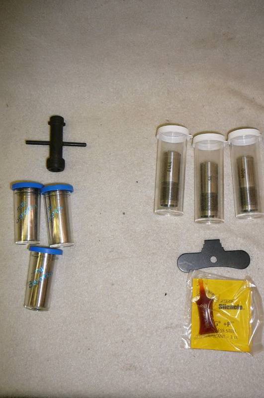 lot of gun chokes & keys