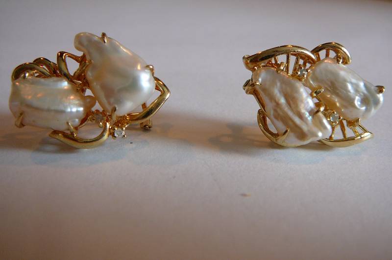 585 Pearl & Diamonds 8g