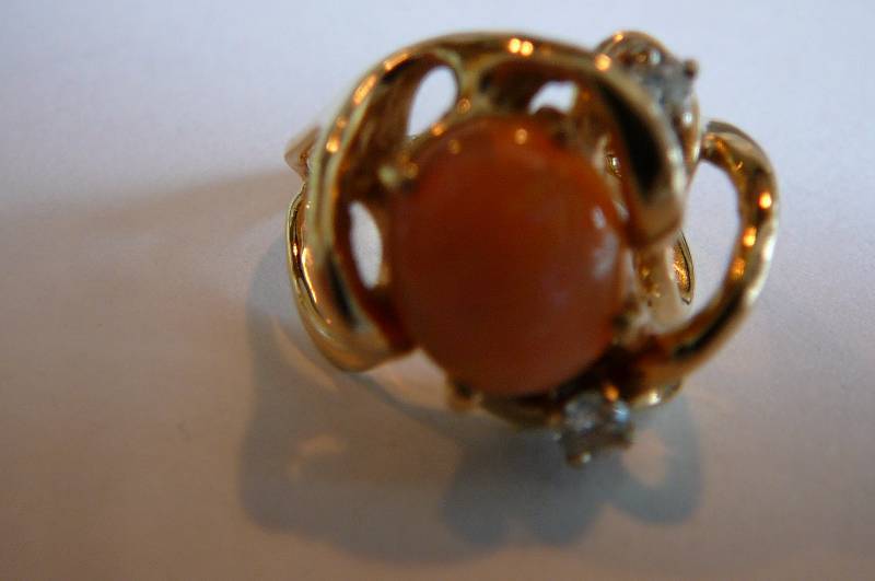 15k Ring Diamonds and Orange Stone 8.4g