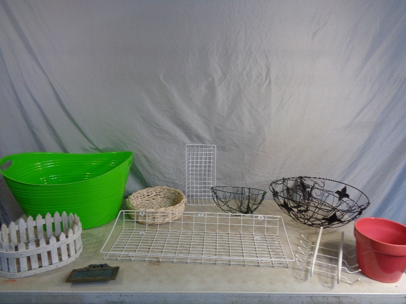 lot 122 image: Metal Hanging Basket Holders, Baskets, and More