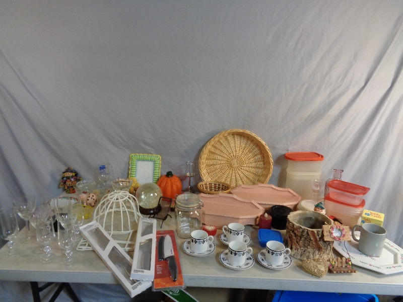 lot 150 image: Cute Tea Set, New Knives, and More