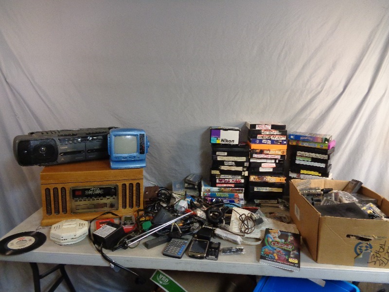 lot 154 image: Electronics and Tools