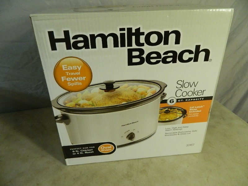 lot 11 image: New Hamilton Beach Slow Cooker