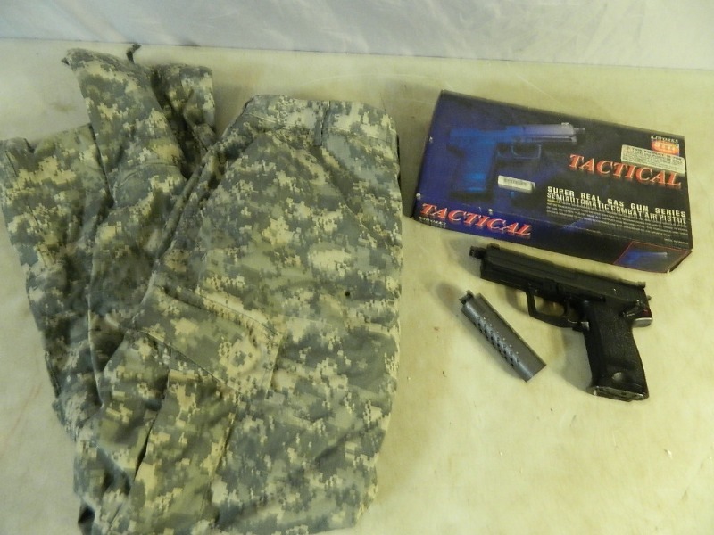 lot 28 image: Air Pistol and More