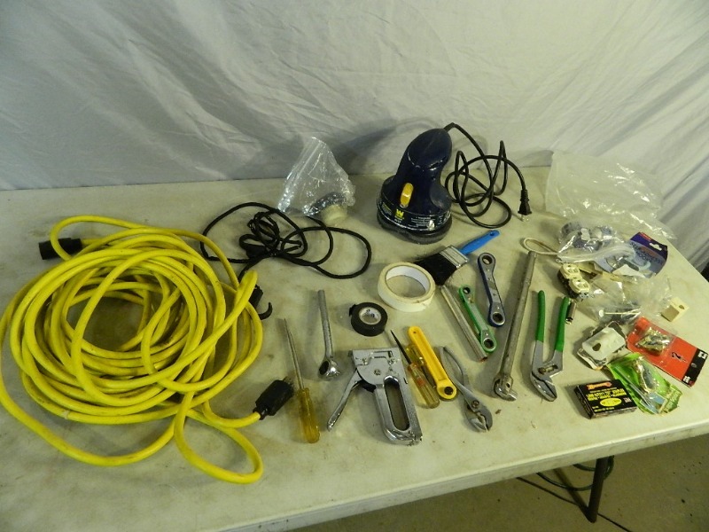 lot 39 image: Buffer, Extension Cord, Tools, and More
