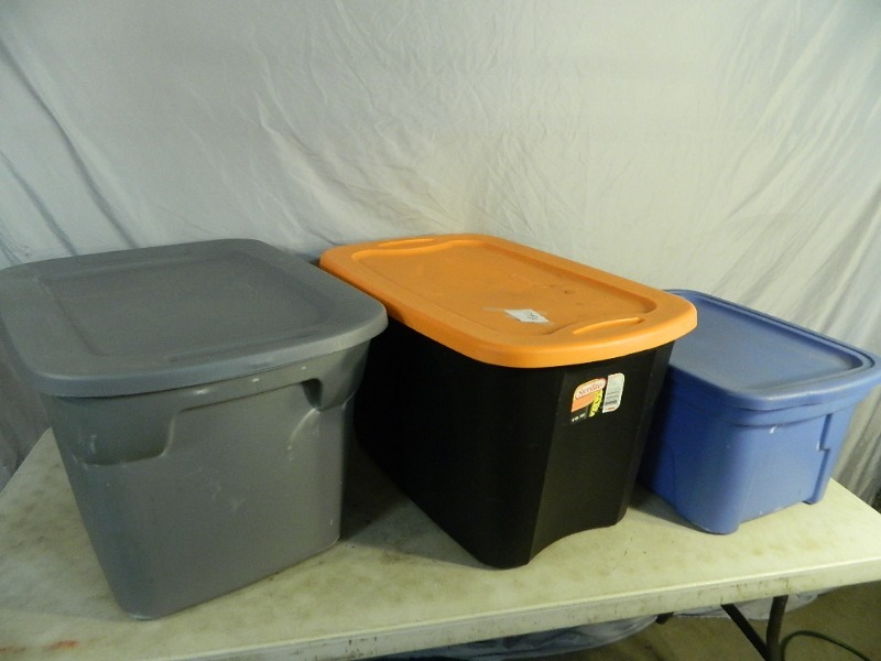 lot 48 image: 3 Totes with Lids