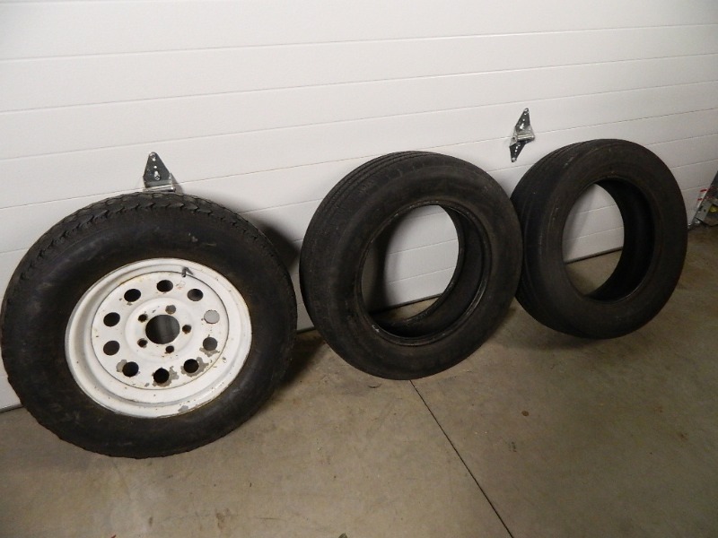lot 108 image: Assorted Tires, Leave What you Want