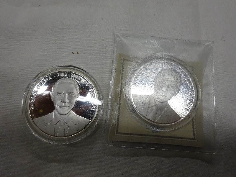 lot of 2 Barack Obama 44th President coin