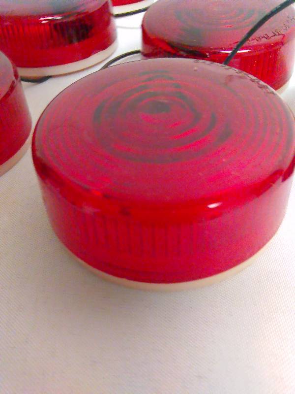 lot 158 image: Red Trailer Reflector Lights (10)
