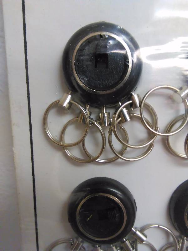 lot 189 image: Spider Key Release (24)