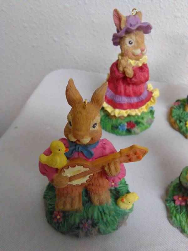 lot 440 image: Resin Easter Bunny Collection (10) See Pictures