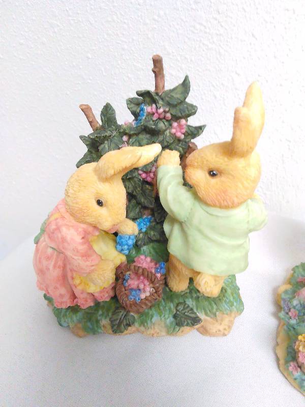 lot 531 image: Resin Rabbit Figurine Easter or Fairy Garden Accents (6)