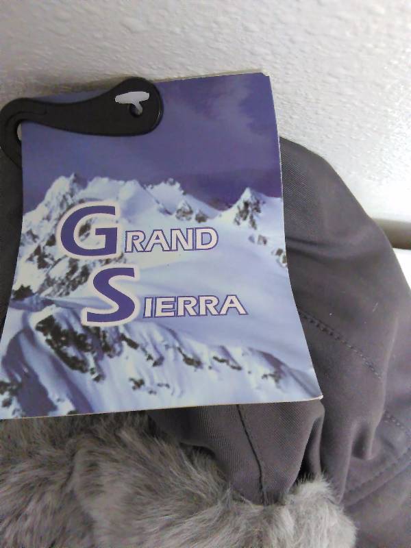 lot 64 image: Grand Sierra Bomber Hat