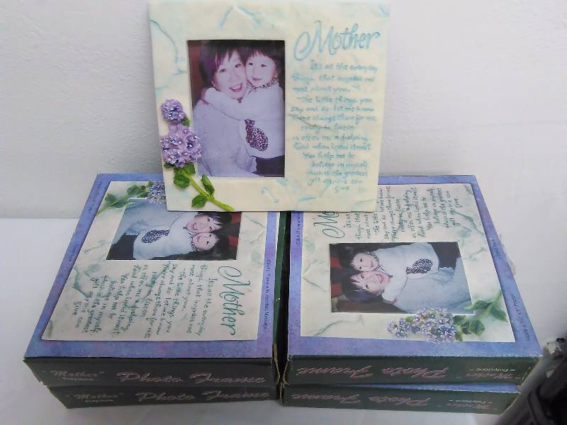 lot 58 image: Picture Frames mother (4)