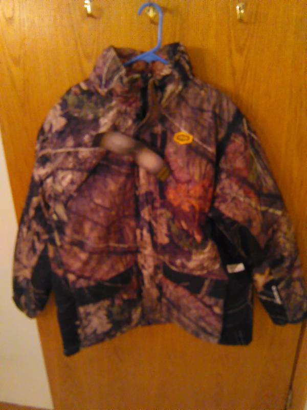 lot 89 image: Yukon Gear Jacket, Size Large