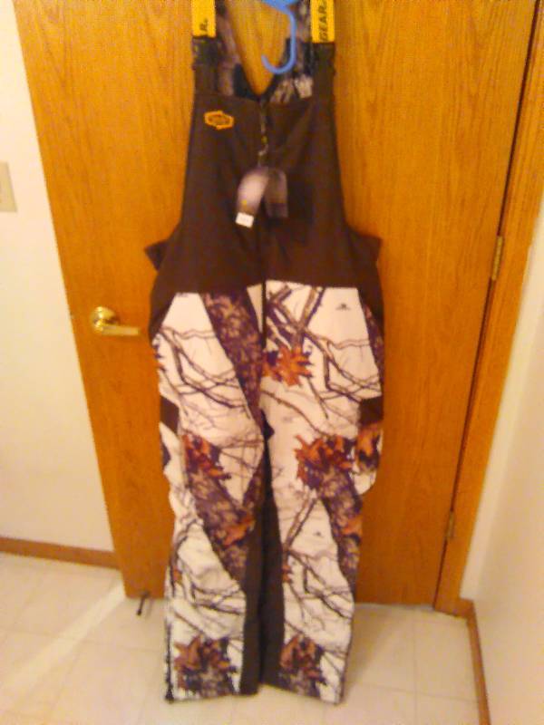 lot 90 image: Yukon Gear Bibs, Size Large, White Camouflage