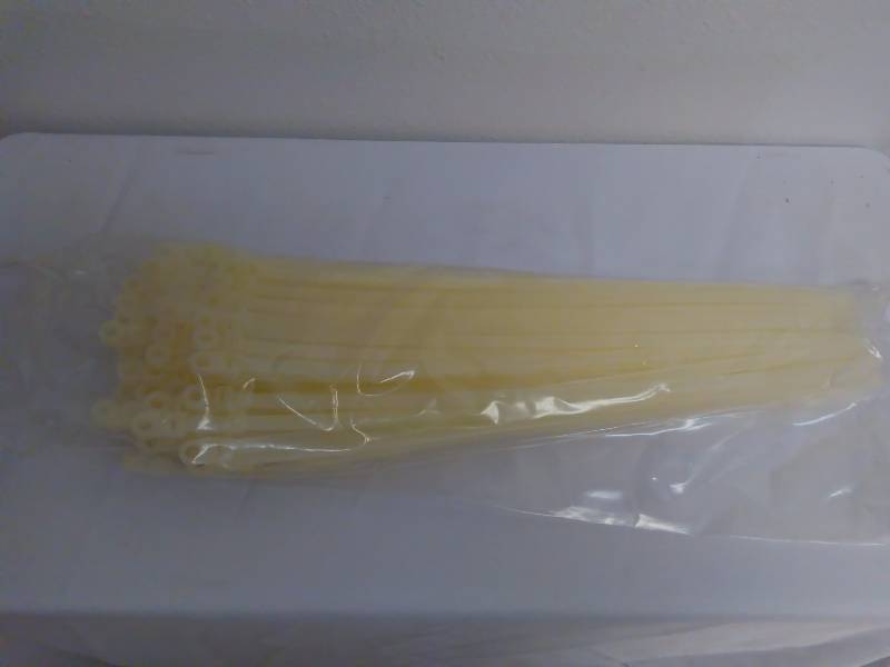 lot 92 image: 14-inch Zip Cable Ties, 100 pcs,